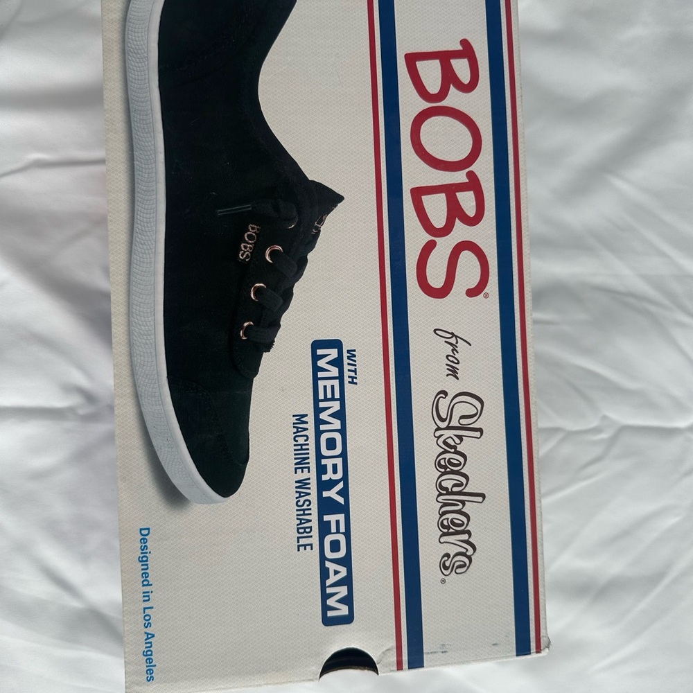 Skechers White Sneakers Lightweight Casual Design